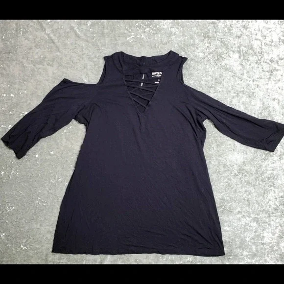 Torrid Foxy V-Neck Lace-Up Cold Shoulder Top - Picture 2 of 8